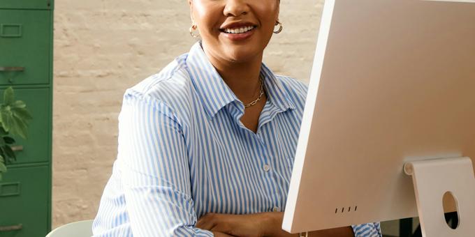 Craft Cold Emails That Spark B2B Conversations