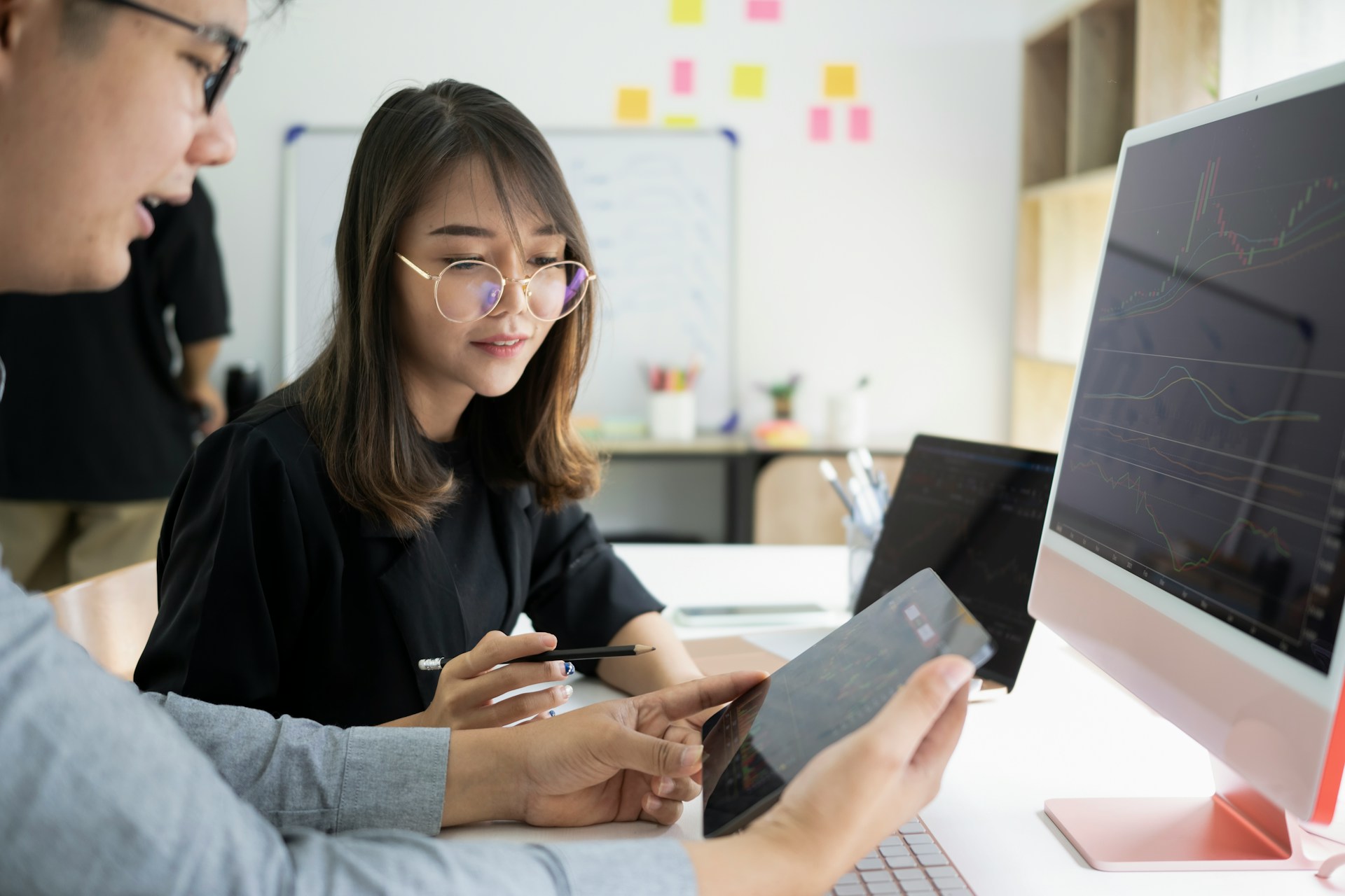 Solving Sales Territory Conflicts in B2B SaaS