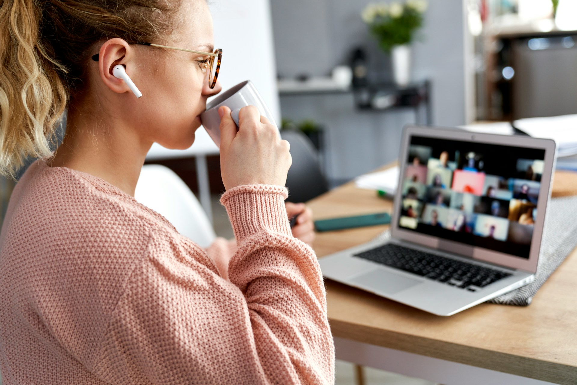 Solving Webinar Recording Access Problems