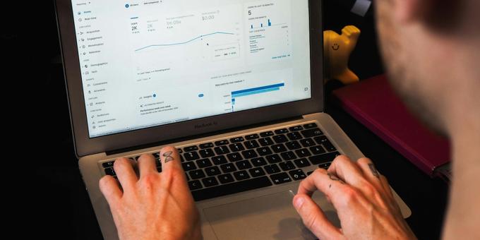 How Analytics Empower Our B2B SaaS Marketing Decisions