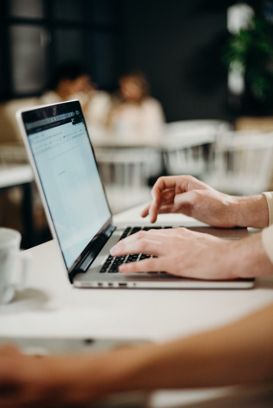 Master Cold Email for B2B SaaS: Drive Open Rates & Engagement