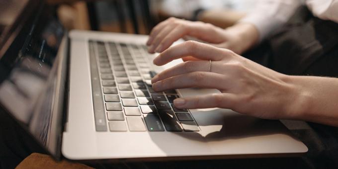 Why Visitors Leave Your B2B SaaS Website Without Converting