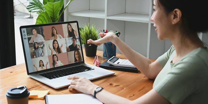 Effective Webinar Strategies to Engage and Convert Leads