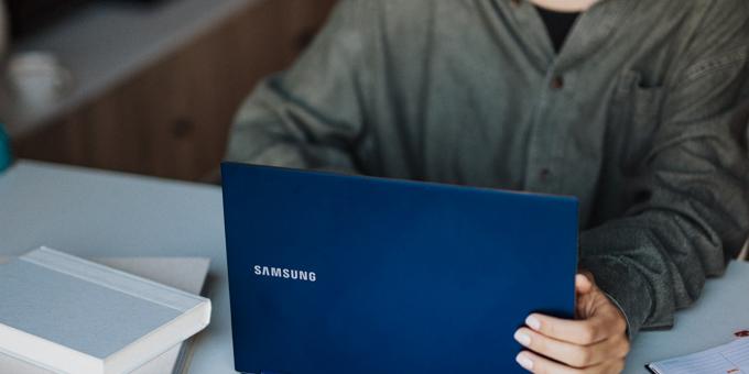 Tracking Success in B2B Growth Marketing