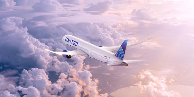 8 ways to stay productive on business flights